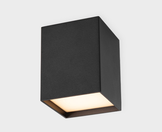 Накладной светильник ITALLINE DL 3028 black 3000K
