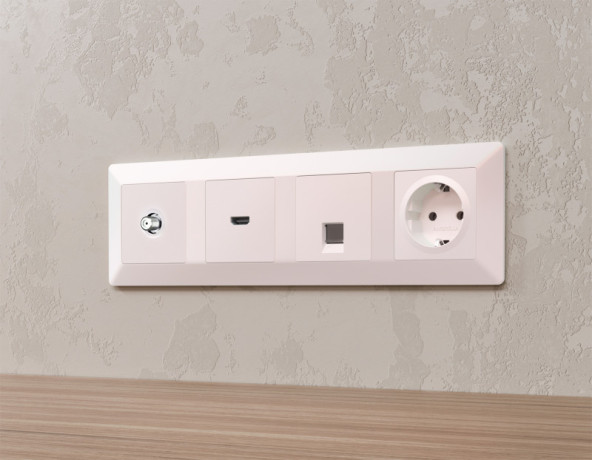 Розетка Ambrella Volt MA213050
