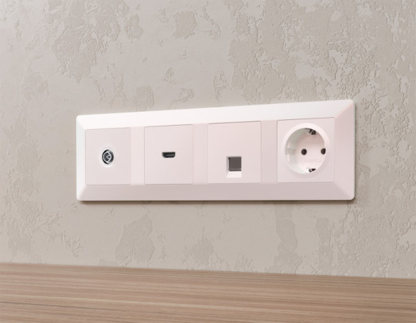 Розетка Ambrella Volt MA213005