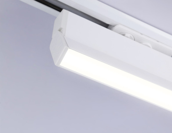 Светильник на шине Ambrella Light GL6806